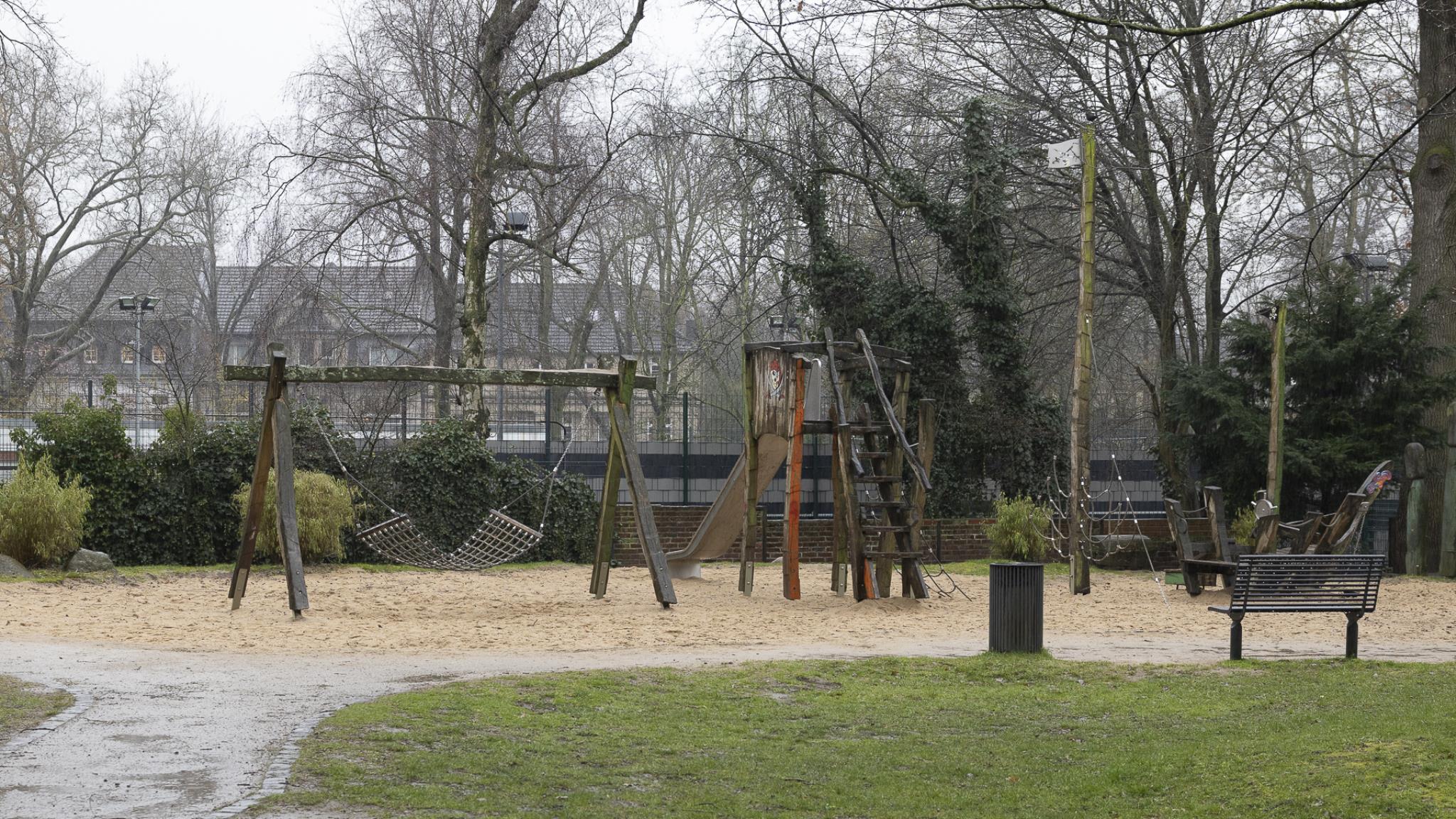 Blick auf einen Spielplatz
