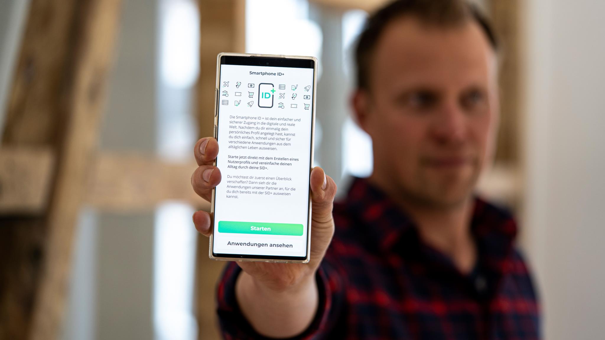 Die Vernetzte Stadt Gelsenkirchen entwickelt die SmartphoneID+ im Rahmen des Innovationswettbewerbs „Schaufenster Sichere Digitale Identitäten“